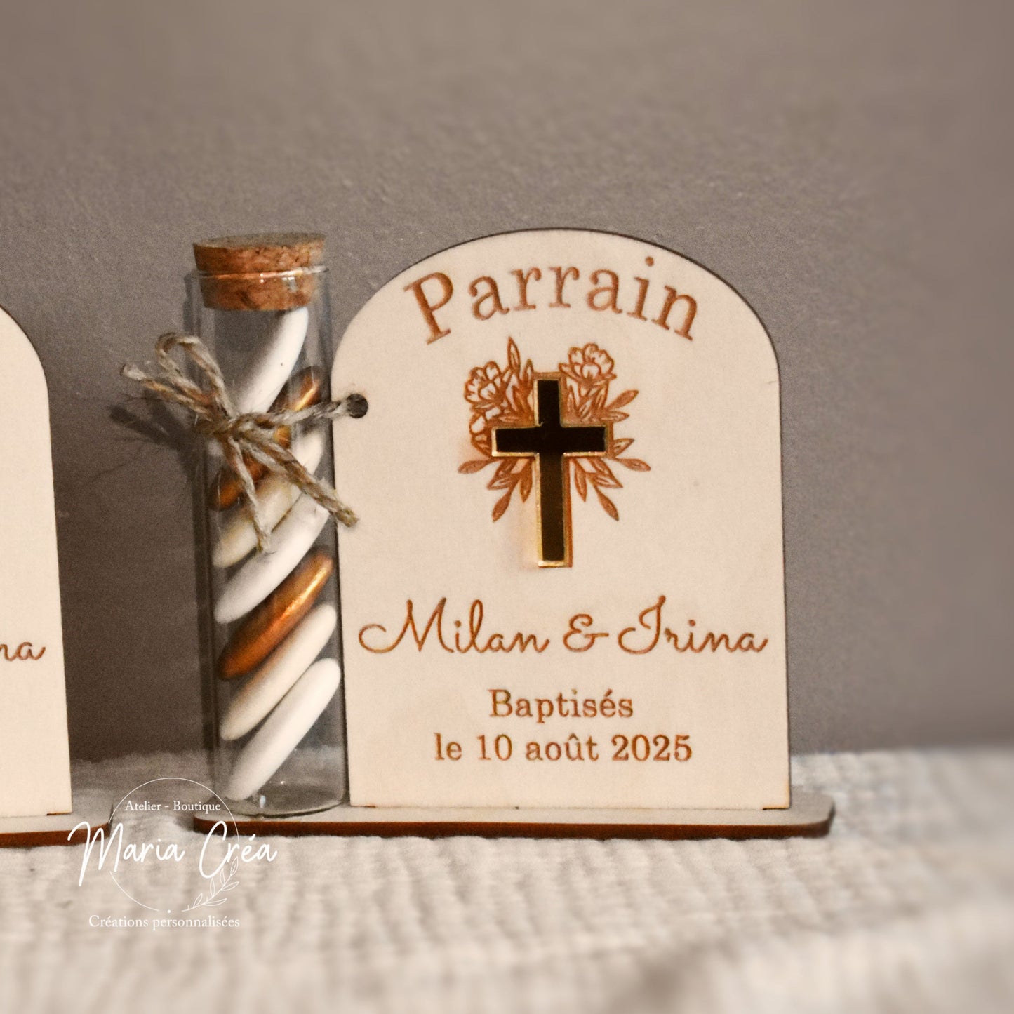 Figurine souvenir croix en plexi miroir