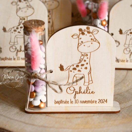 Figurine souvenir en bois girafe