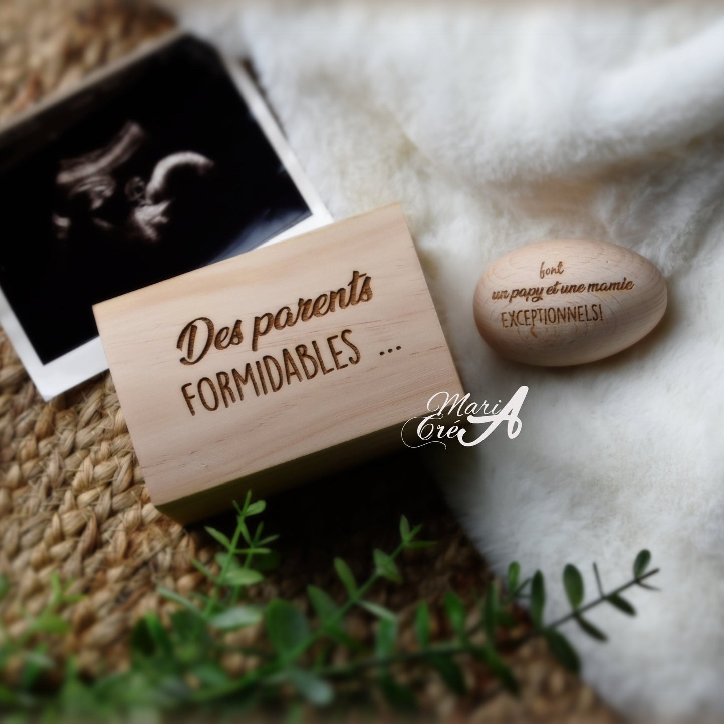 Oeuf en bois annonce grossesse dans sa boite "Des parents formidable..."