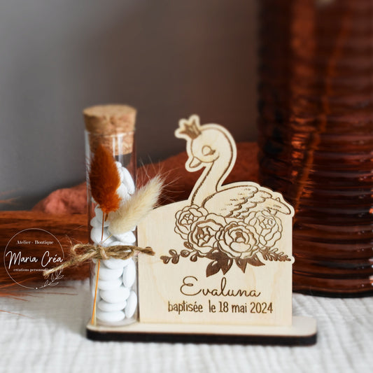 Figurine souvenir en bois cygne