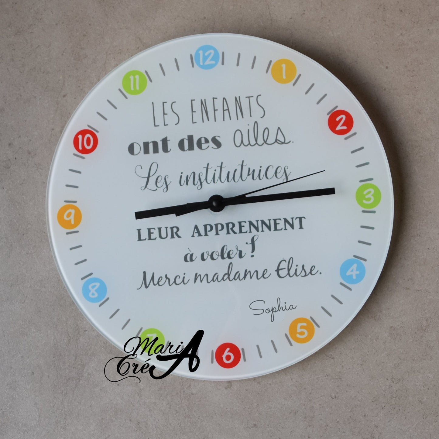 Horloge à suspendre - Les enfants ont des ailes, les institutrices leur apprennent à voler