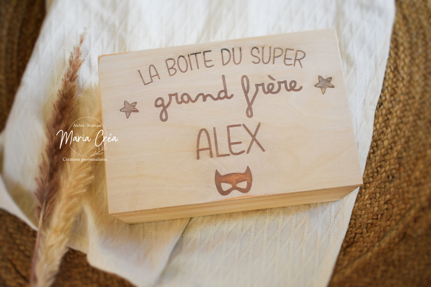 Boite du super grand frère / de la super grande soeur