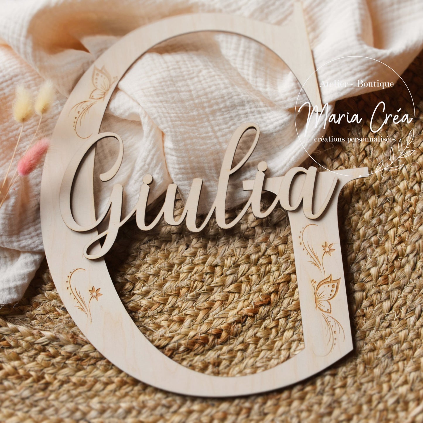 Lettrine prénom en bois - modèle papillon