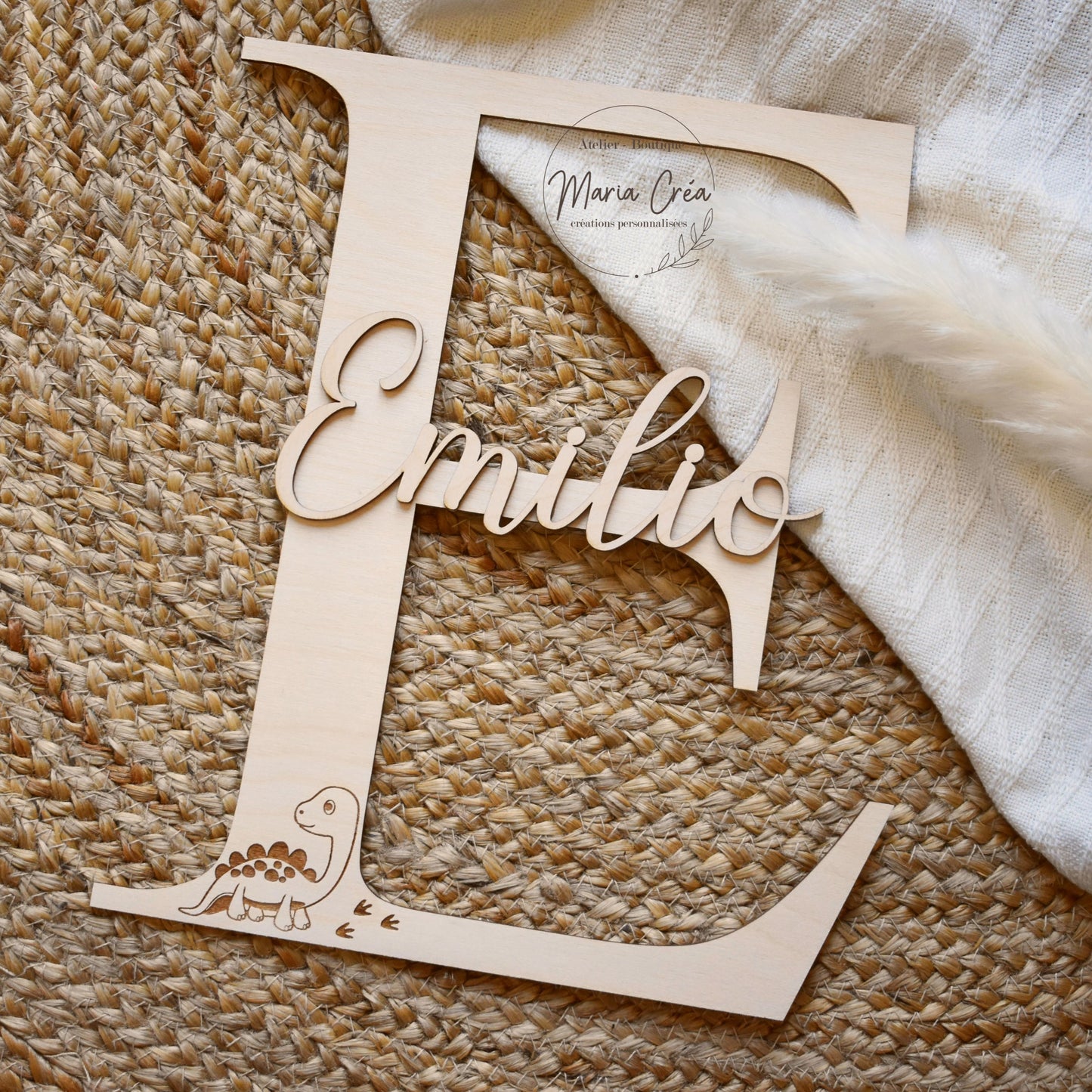 Lettrine prénom en bois - modèle dinosaure