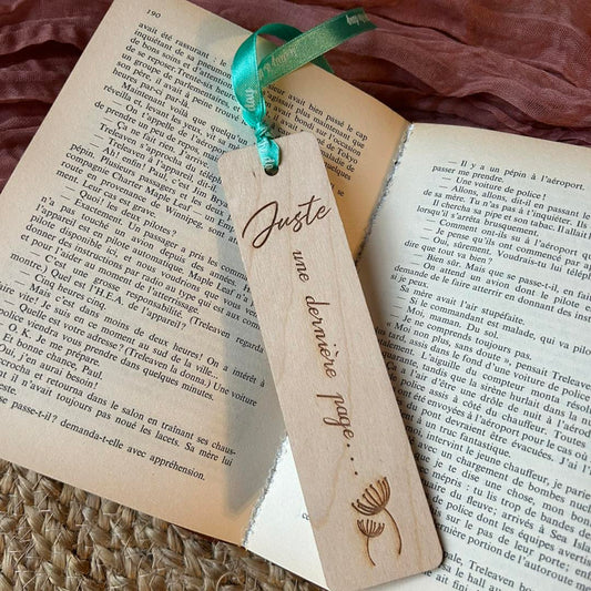 Marque page "Juste une dernière page"