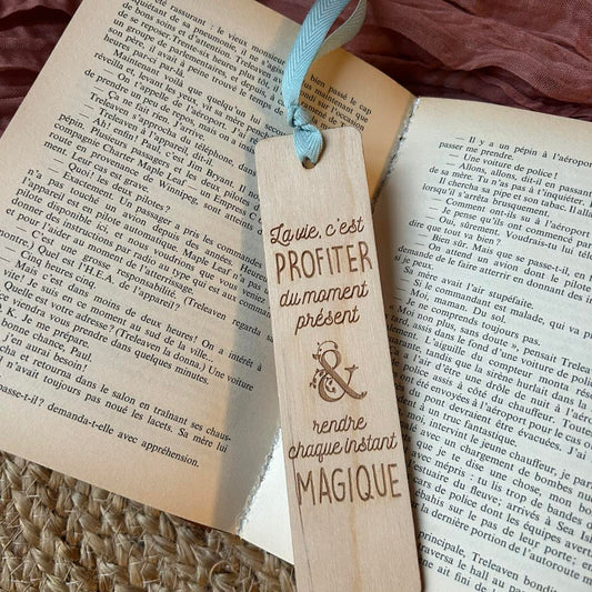 Marque page "La vie, c'est profiter du moment présent"