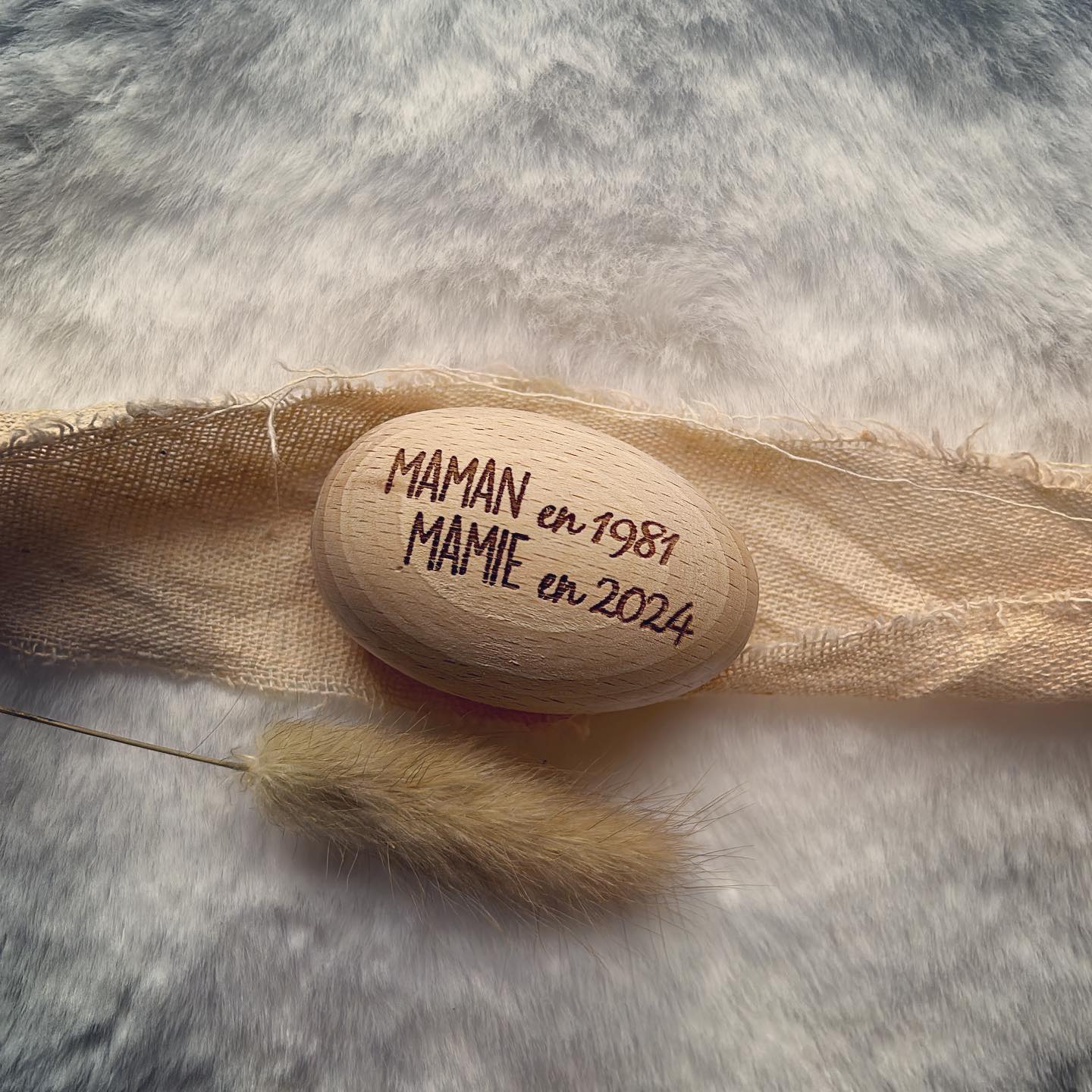 Oeuf en bois annonce grossesse année