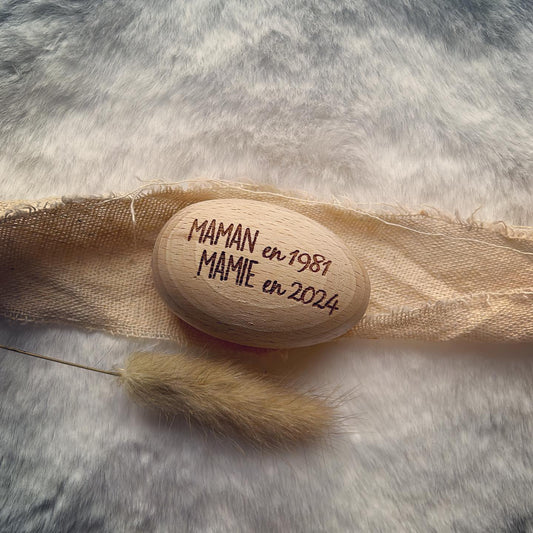 Oeuf en bois annonce grossesse année