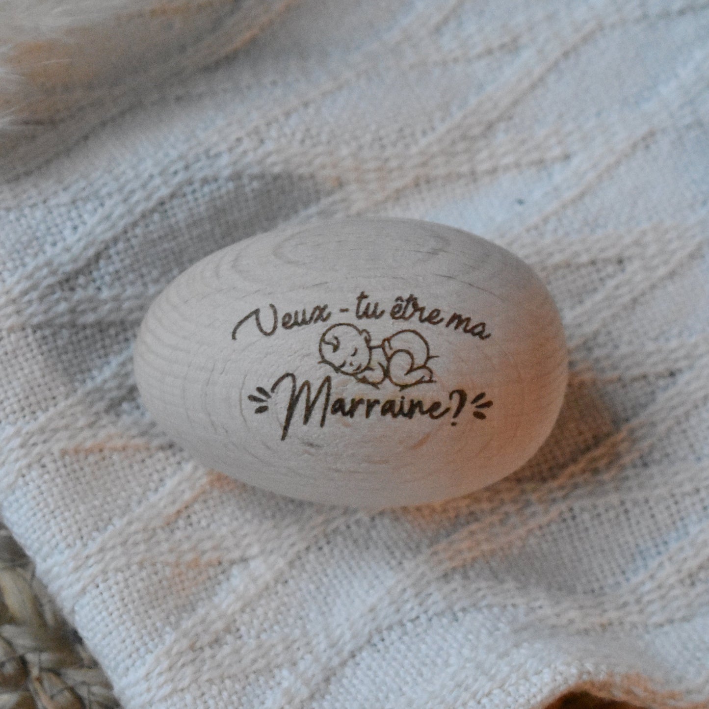 Oeuf en bois demande parrain/ marraine