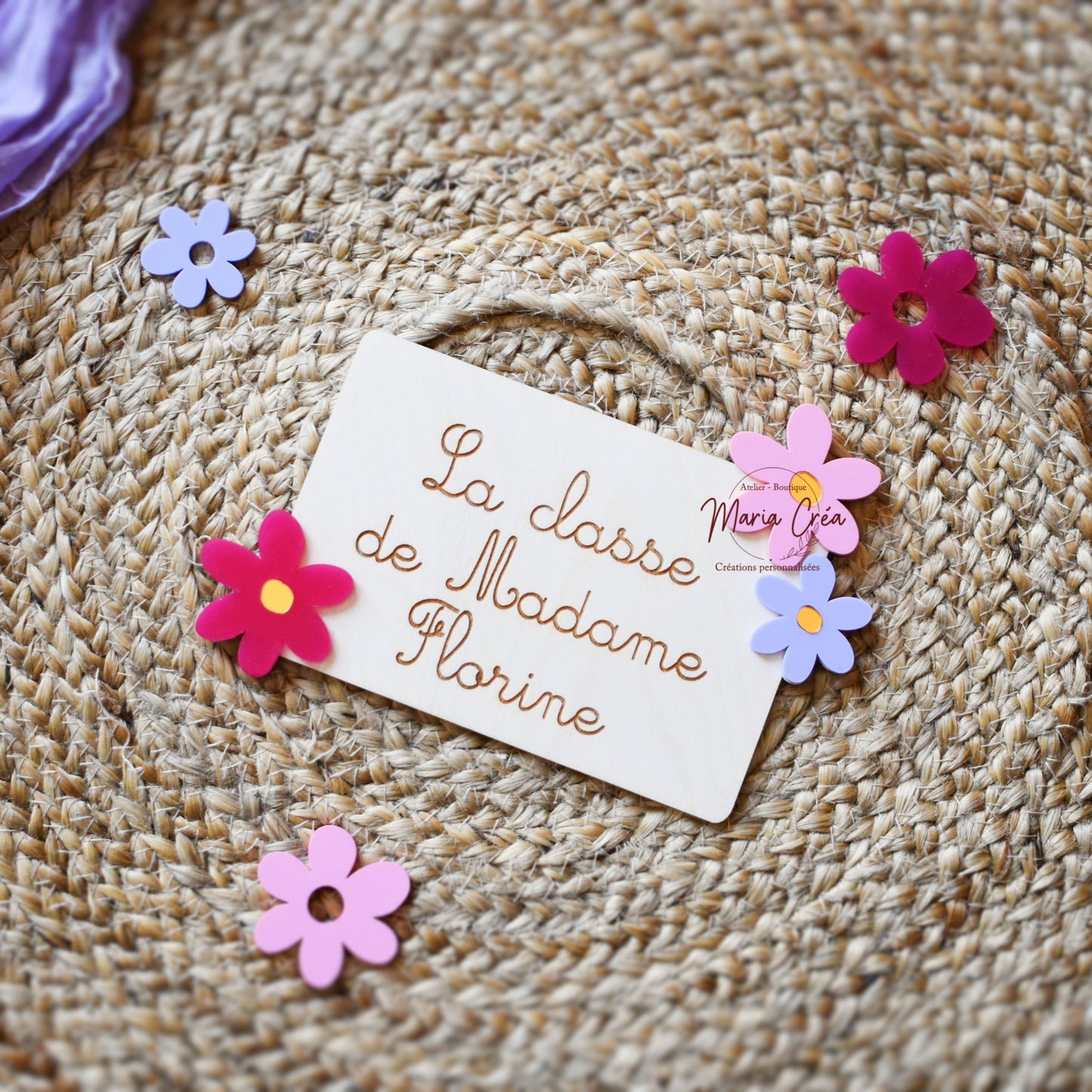 Plaque de porte en bois personnalisée - modèle fleurs