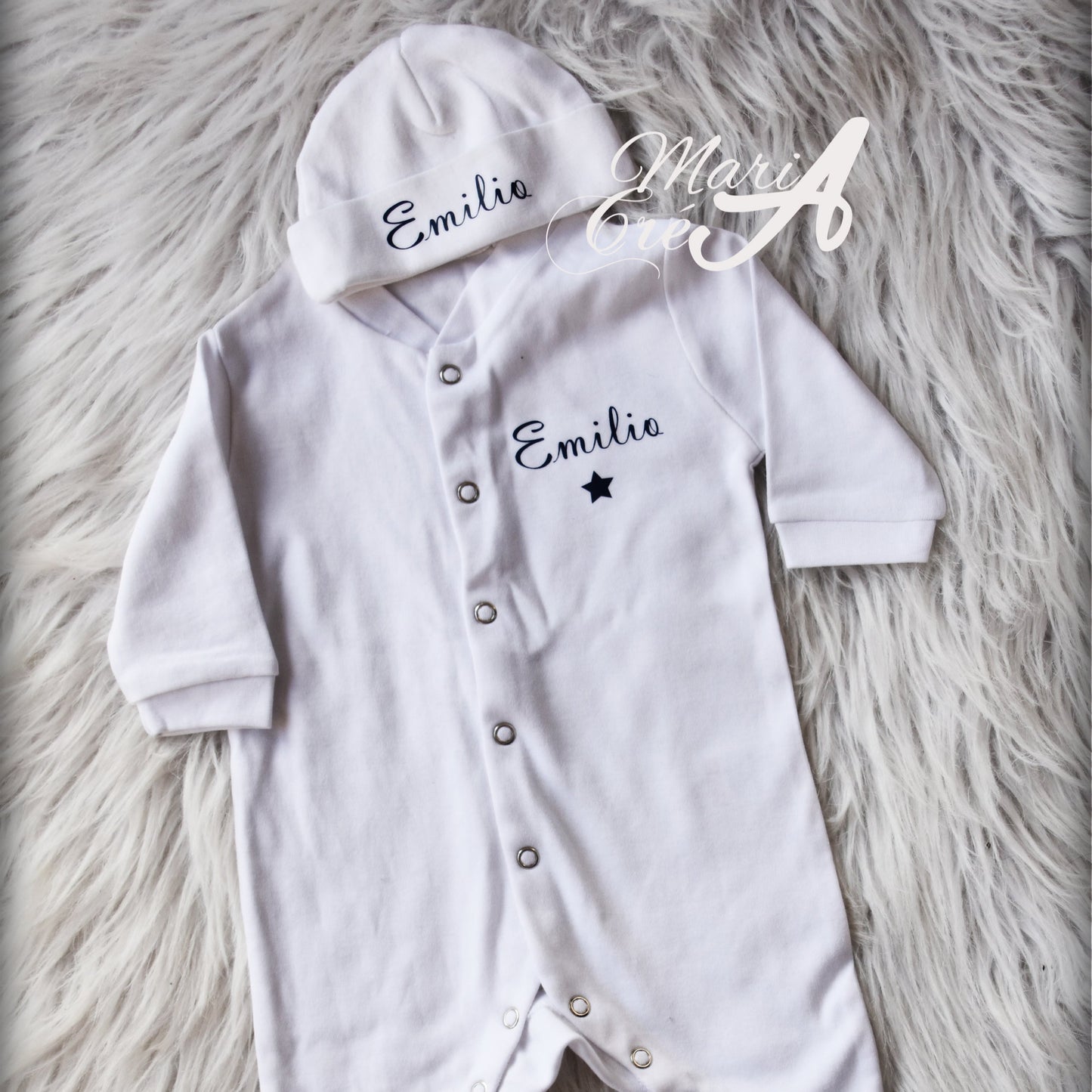 Pyjama et bonnet de naissance - prénom étoile