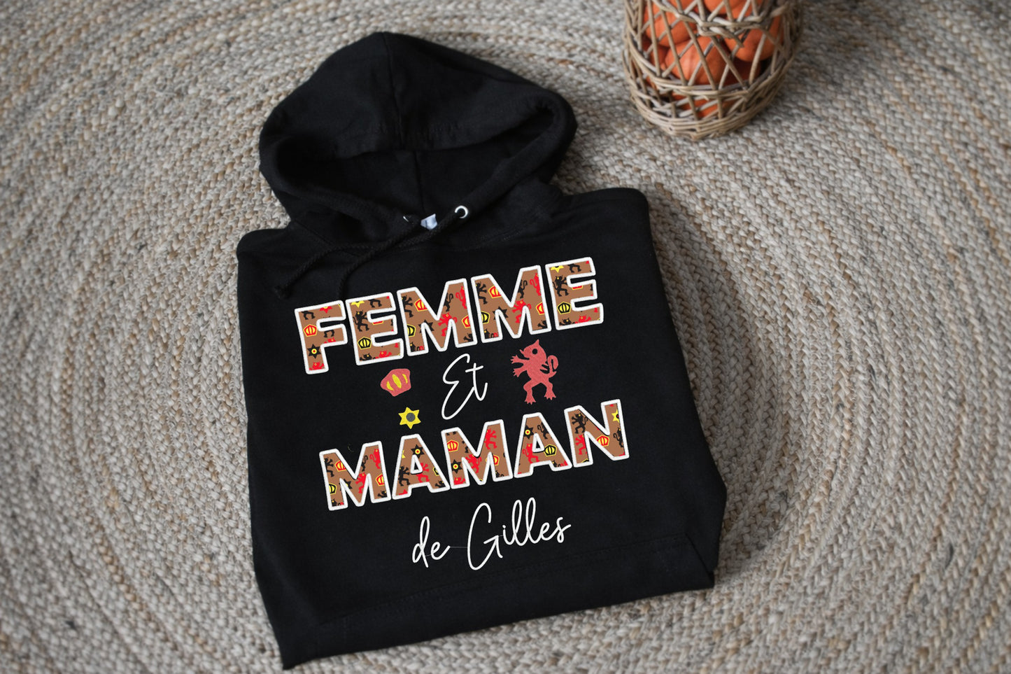 Sweat Carnaval brodé "... ET.... de Gilles" avec motifs