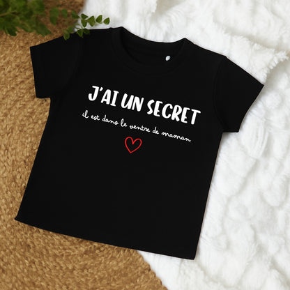 T-shirt enfant "J'ai un secret il est dans le ventre de maman"