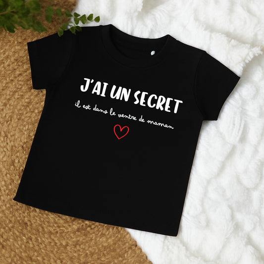 T-shirt enfant "J'ai un secret il est dans le ventre de maman"