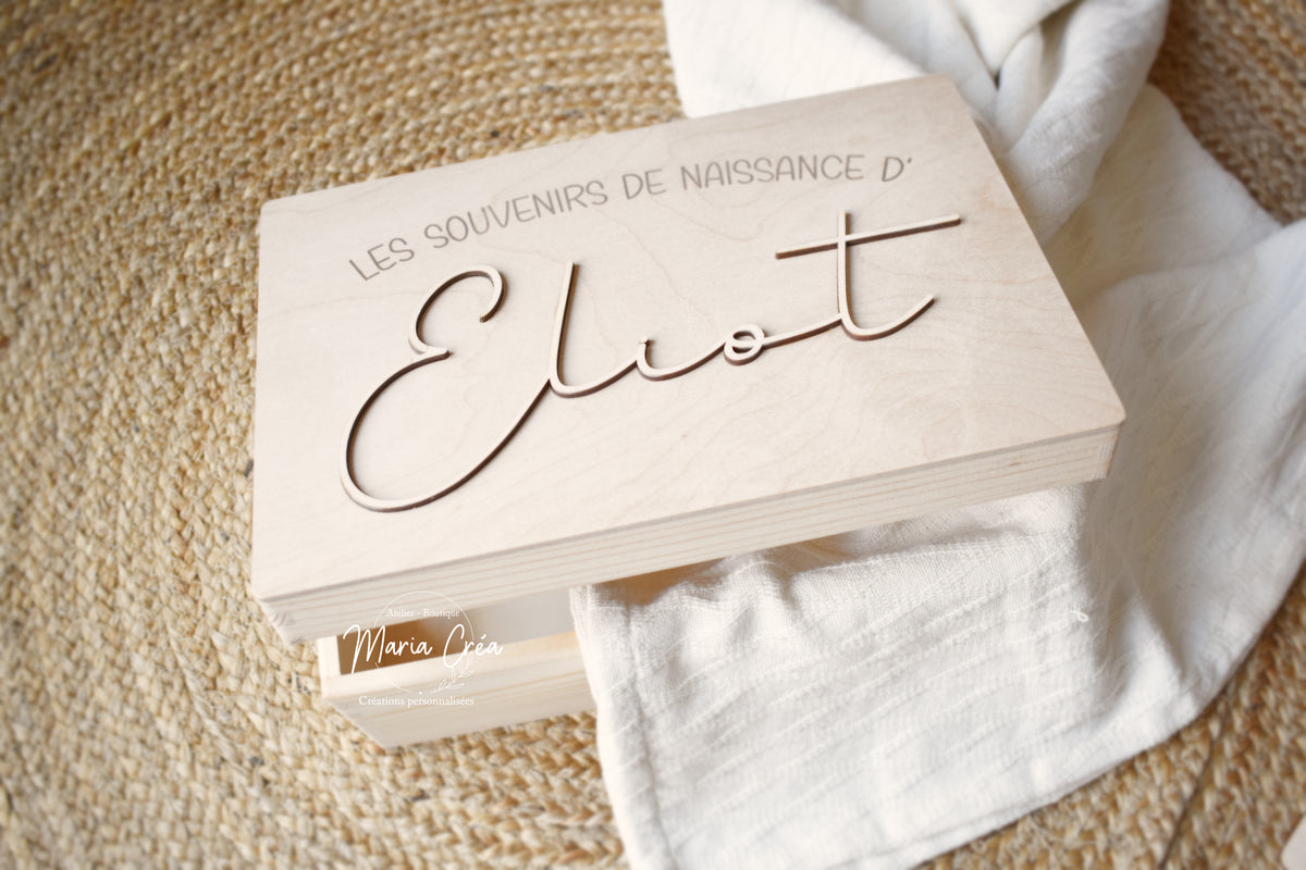 Boîte souvenirs de naissance - Prénom en relief