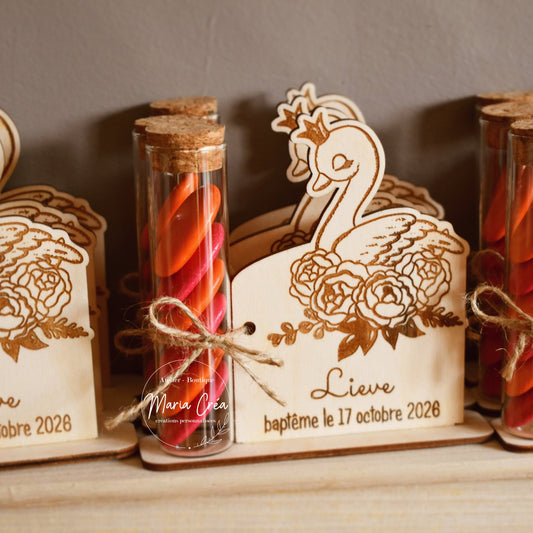Figurine souvenir en bois cygne