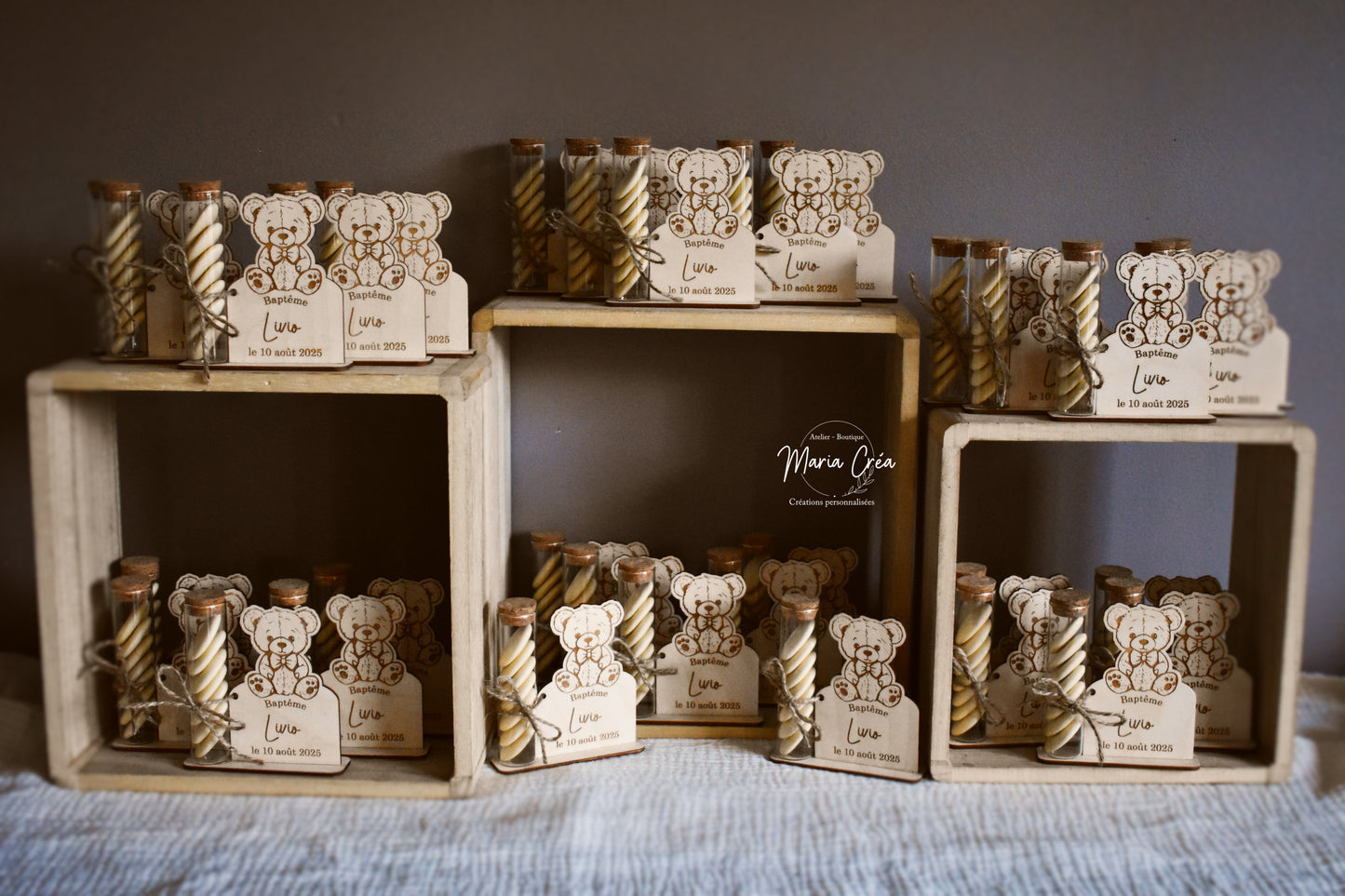 Figurine souvenir en bois ourson