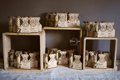 Figurine souvenir en bois ourson