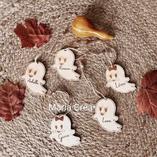 Petit fantôme en bois