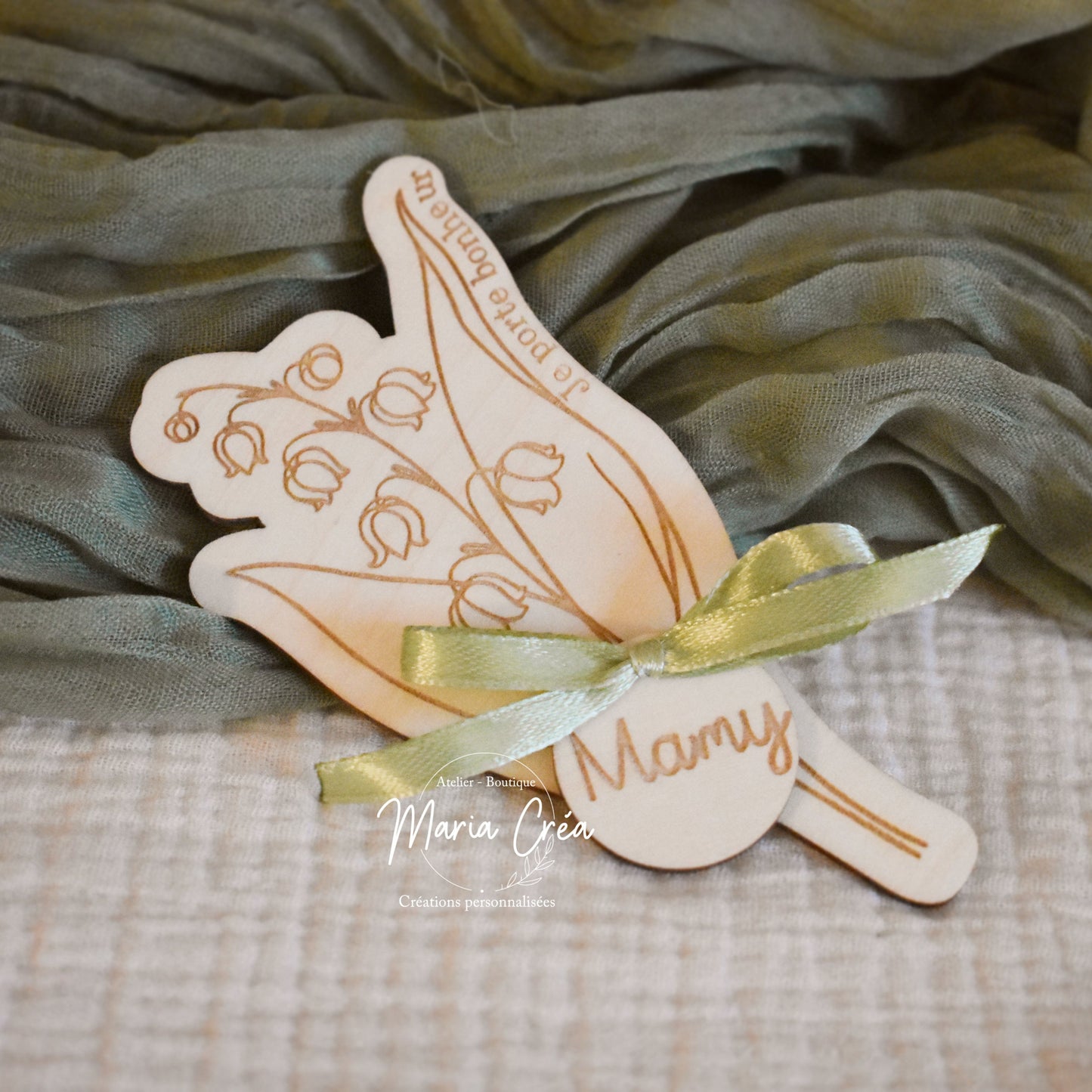 Brin de muguet personnalisé en bois – porte-bonheur gravé
