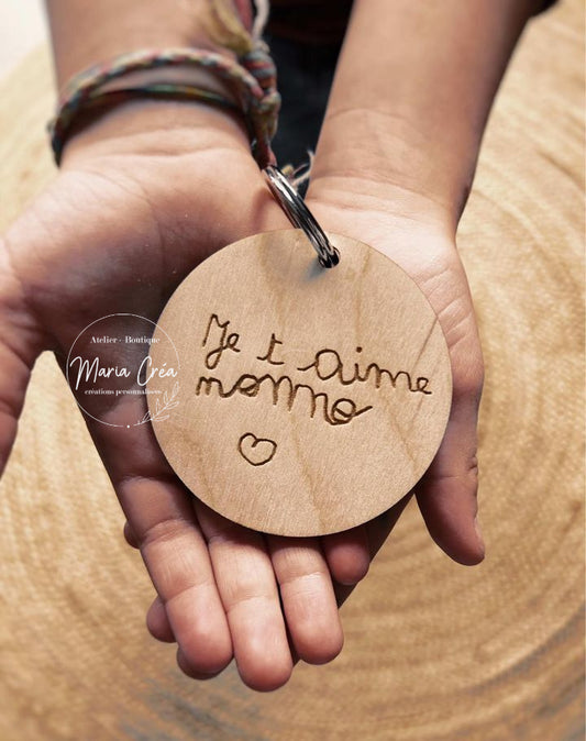 Porte-clé en bois – Gravure manuscrite de votre enfant