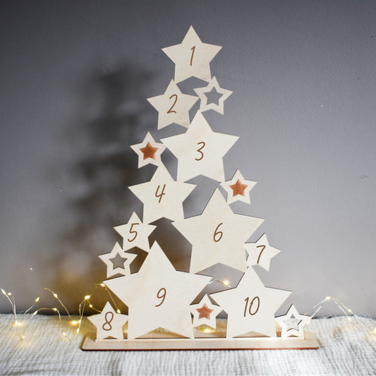 Sapin en bois étoiles