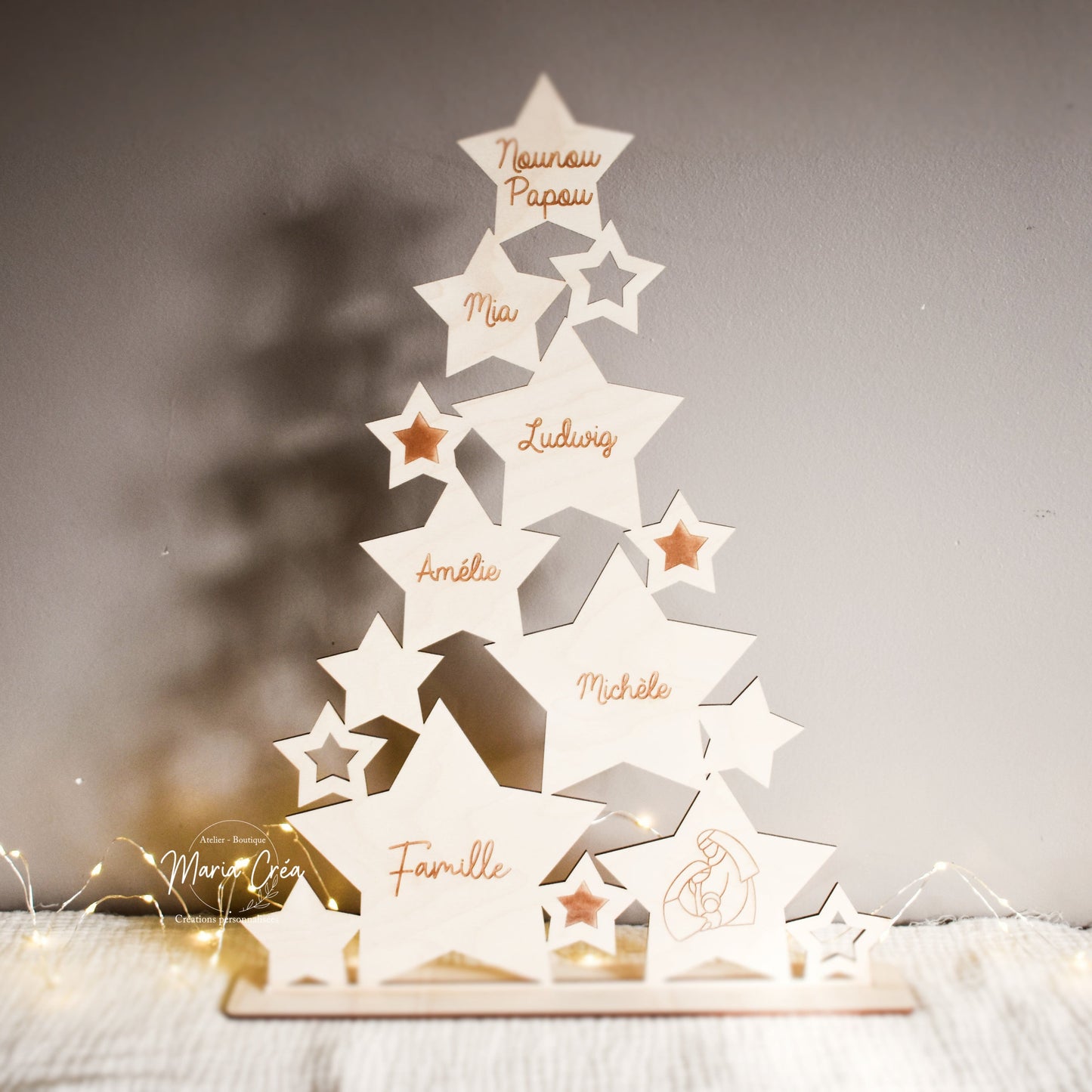 Sapin en bois étoiles